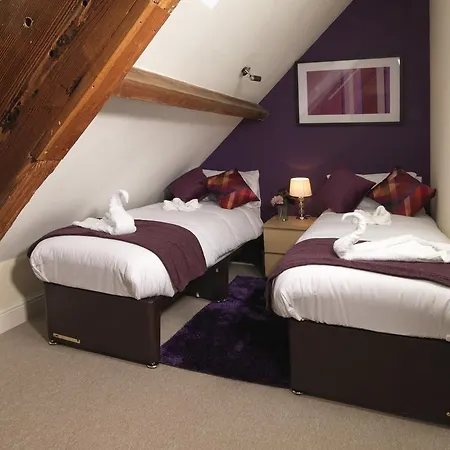 Courtyard Mews, 3 Rodley Hall, Leeds Apartment Leeds (West Yorkshire)